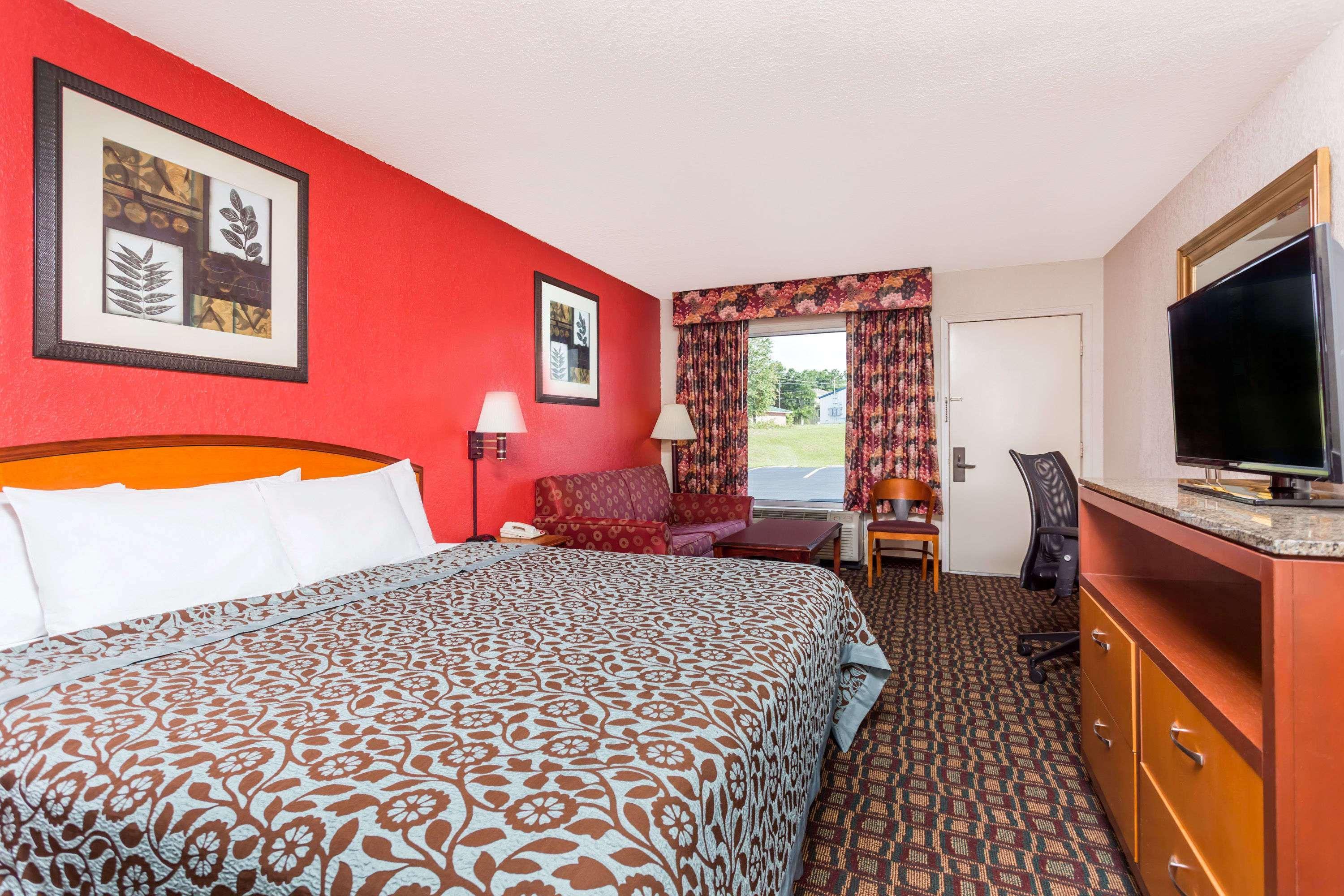 Days Inn By Wyndham Augusta Wheeler Road Εξωτερικό φωτογραφία